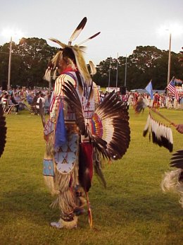 sac_fox_powwow_dancer_02