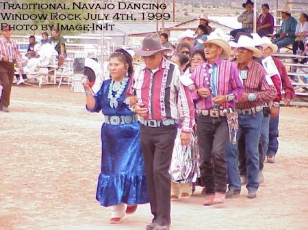 window_rock_navajo_traditional_dancers_01
